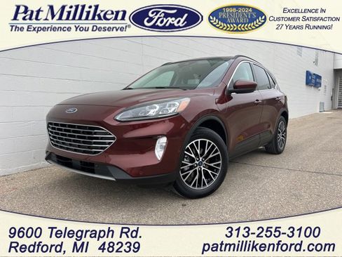 Certified 2021 Ford Escape Titanium w/ Titanium Premium Package image 1