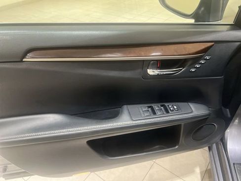 Used 2014 Lexus ES 350 w/ Premium Package image 21