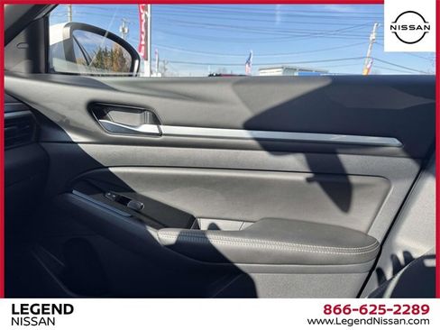 Used 2023 Nissan Altima 2.5 SV image 31