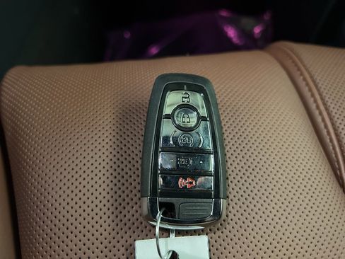 Used 2025 Lincoln Aviator Reserve w/ Equipment Group 201A image 45