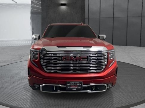 Used 2023 GMC Sierra 1500 Denali w/ Denali Reserve Package AWD/4WD image 2