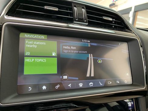 Used 2019 Jaguar F-PACE Premium image 21