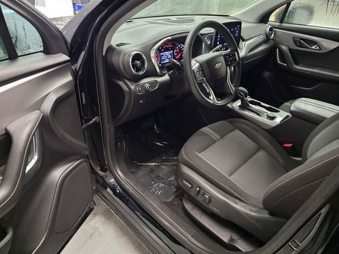 Used 2025 Chevrolet Blazer LT FWD image 15