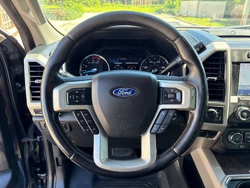 Used 2021 Ford F250 Lariat w/ Lariat Ultimate Package AWD/4WD image 16