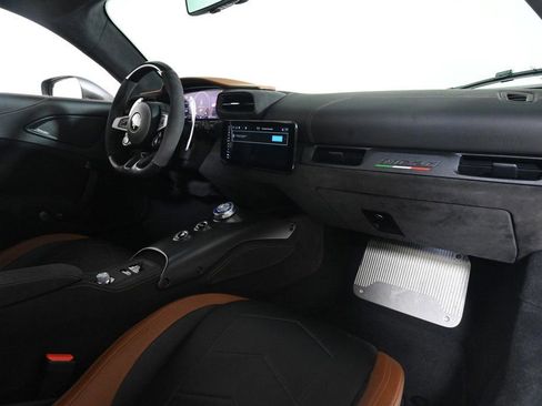 Used 2022 Maserati MC20 Coupe image 15
