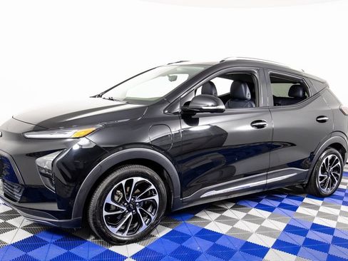 Used 2022 Chevrolet Bolt EUV Premier image 3