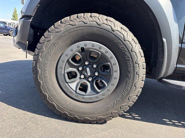 Used 2022 Ford F150 Raptor w/ Equipment Group 801A High AWD/4WD image 6