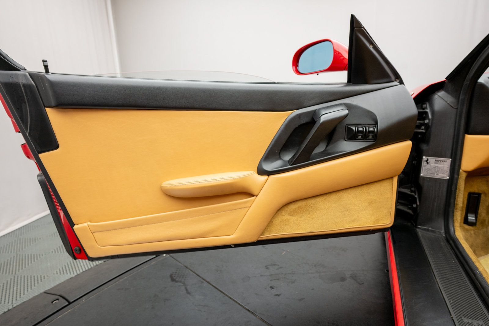 Used 1997 Ferrari F355 Spider RWD image 30