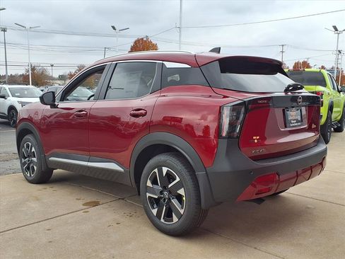 New 2026 Nissan Kicks SV AWD/4WD image 7