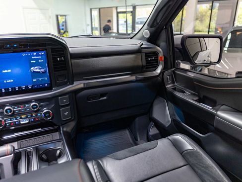 Used 2025 Ford F150 Raptor AWD/4WD image 57