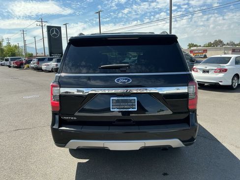 Used 2018 Ford Expedition Limited w/ Equipment Group 302A AWD/4WD image 9