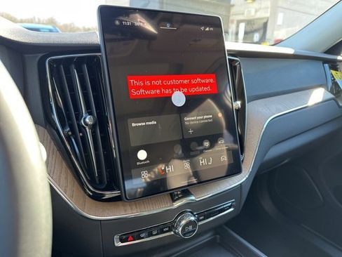 New 2026 Volvo XC60 B5 Plus w/ Protection Package Premier image 15