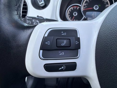Used 2014 Volkswagen Beetle 2.5 FWD image 23