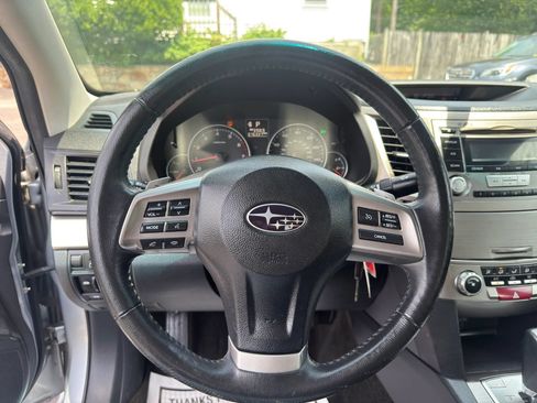 Used 2013 Subaru Legacy 2.5i Premium w/ Popular Pkg 2 AWD/4WD image 24