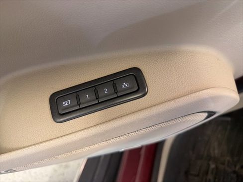 Used 2017 GMC Yukon Denali w/ Open Road Package image 17