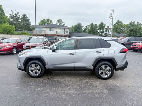 Used 2022 Toyota RAV4 XLE w/ Convenience Package AWD/4WD image 11