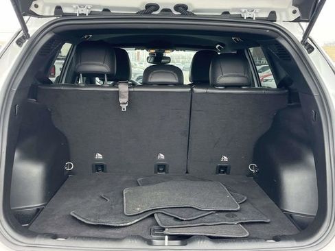 Used 2023 Jeep Compass Limited image 20