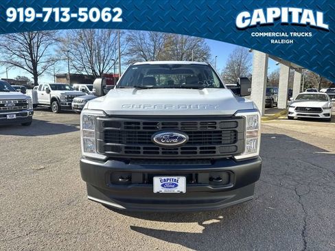 New 2026 Ford F250 XL image 3