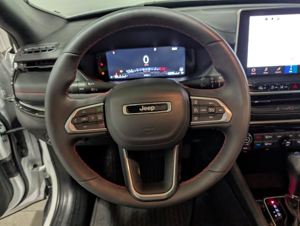 Used 2023 Jeep Compass Trailhawk w/ Trailhawk Elite Group AWD/4WD image 18