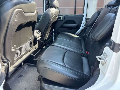 Used 2024 Jeep Wrangler High Altitude AWD/4WD image 13
