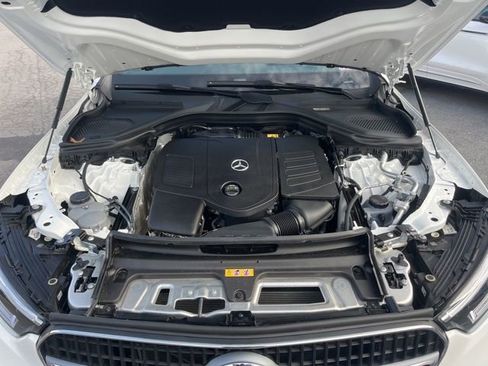 Used 2024 Mercedes-Benz GLC 300 GLC 300 image 33