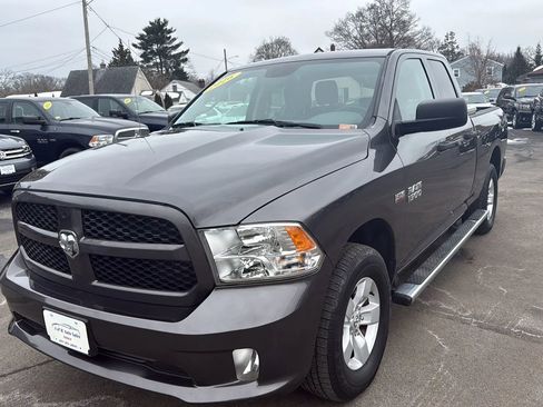 Used 2016 RAM 1500 Express image 3