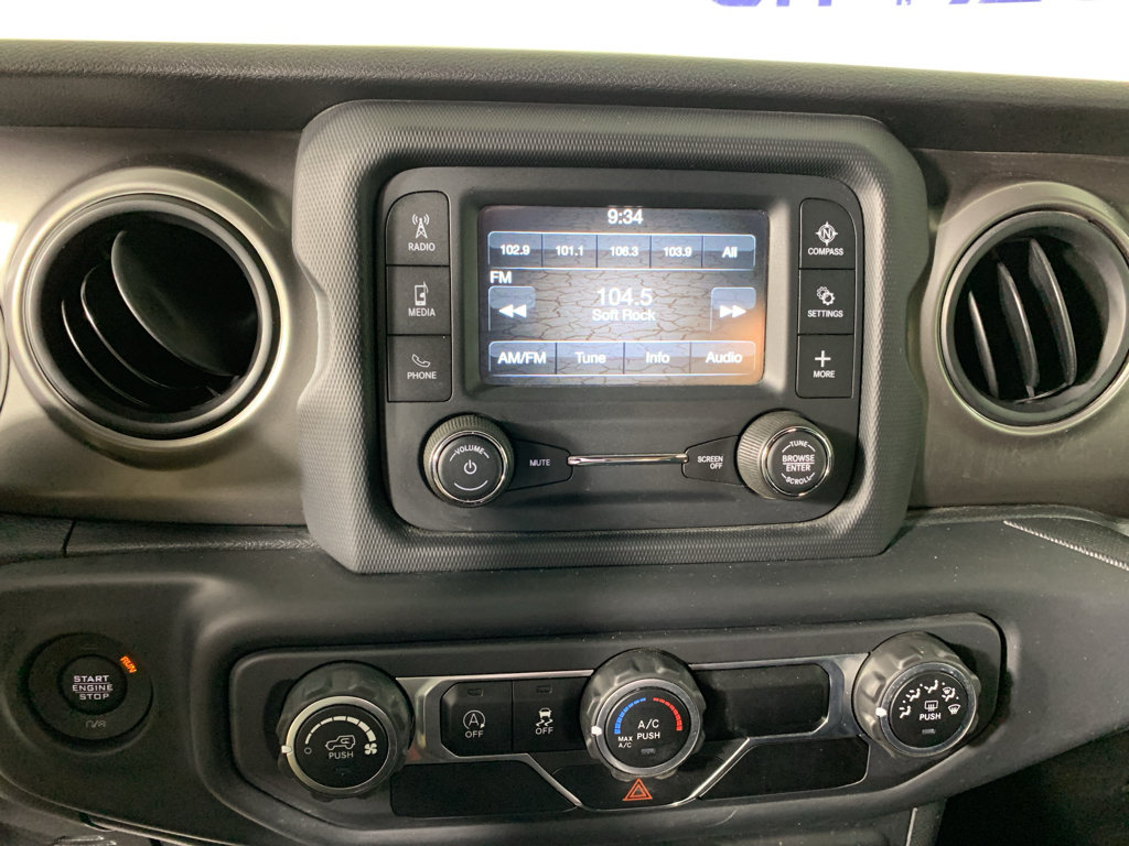 Used 2018 Jeep Wrangler Unlimited Sport S AWD/4WD image 26