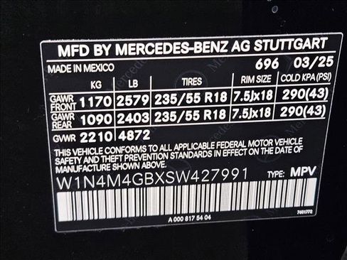 New 2025 Mercedes-Benz GLB 250 image 17