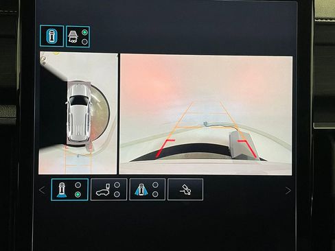 Certified 2025 GMC Acadia Elevation image 4