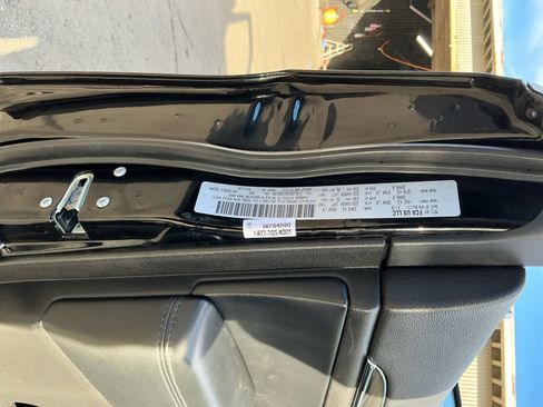 Used 2019 Jeep Grand Cherokee Limited image 27