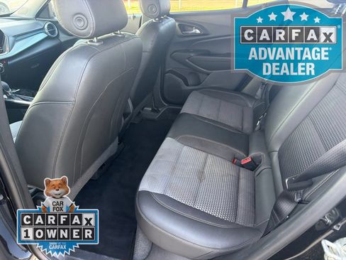 Certified 2025 Chevrolet Trax LT FWD image 9