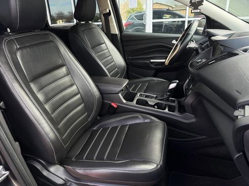 Used 2019 Ford Escape SEL image 28