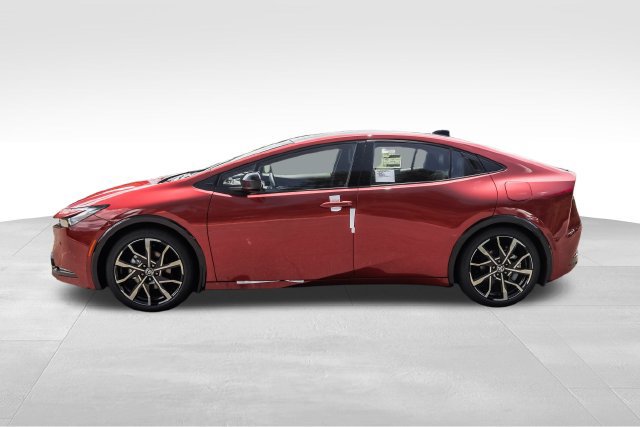 New 2026 Toyota Prius Plug-In Hybrid FWD image 6