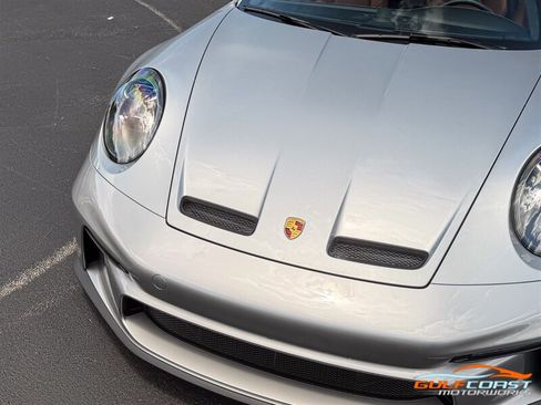 Used 2024 Porsche 911 GT3 RWD image 4