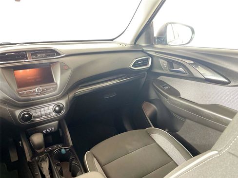 Used 2023 Chevrolet TrailBlazer LS AWD/4WD image 22