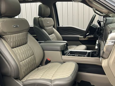 Used 2026 Ford F450 Platinum w/ Platinum Plus Package image 42