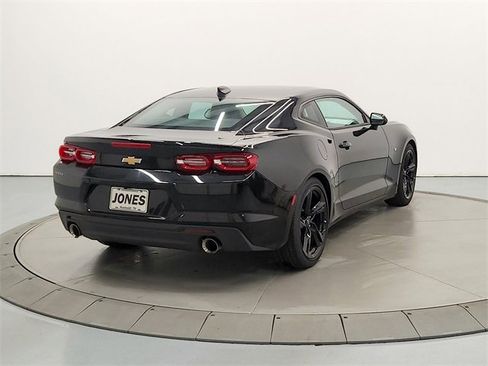Used 2024 Chevrolet Camaro LT image 6
