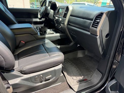 Used 2019 Ford Expedition Max XLT w/ Equipment Group 202A RWD image 11