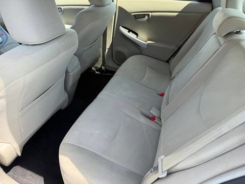 Used 2014 Toyota Prius Three w/ Preferred Accessory Package FWD image 11