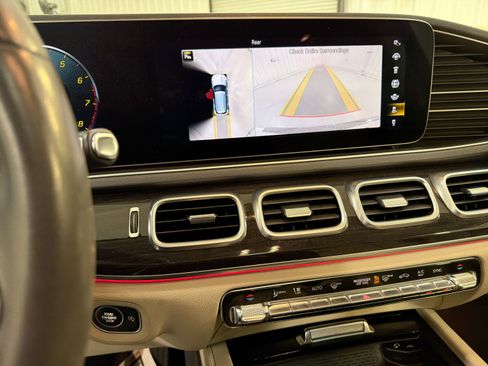 Used 2020 Mercedes-Benz GLE 350 image 18