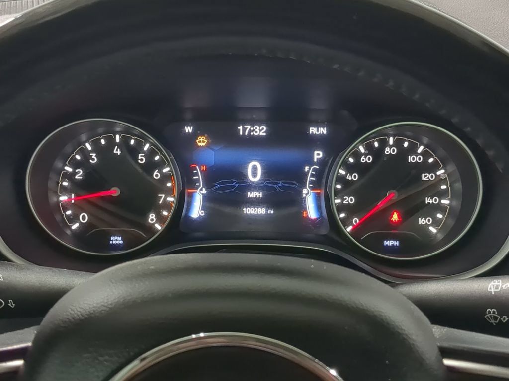 Used 2018 Jeep Compass Limited w/ Navigation Group FWD image 37