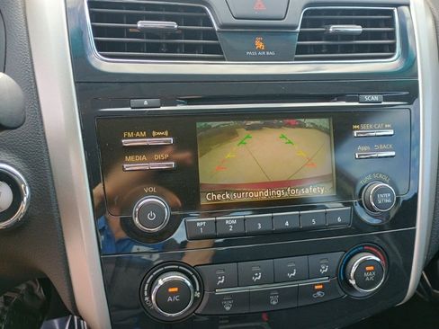 Used 2015 Nissan Altima 2.5 S w/ Power Driver Seat Package image 29