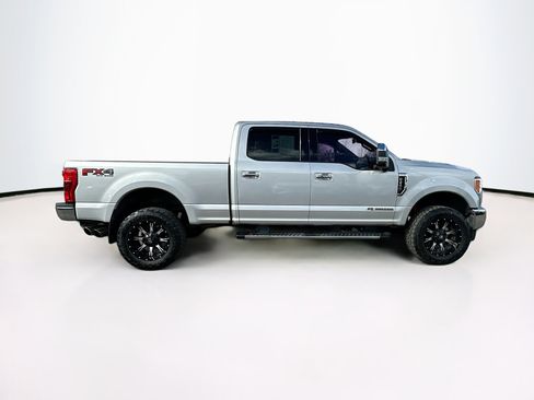 Used 2017 Ford F250 Lariat w/ Lariat Ultimate Package image 10