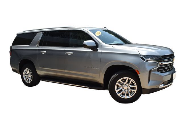 Certified 2024 Chevrolet Suburban LT AWD/4WD image 2