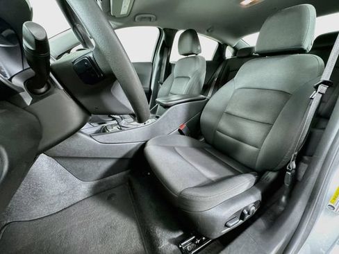 Used 2025 Chevrolet Malibu LT FWD image 11