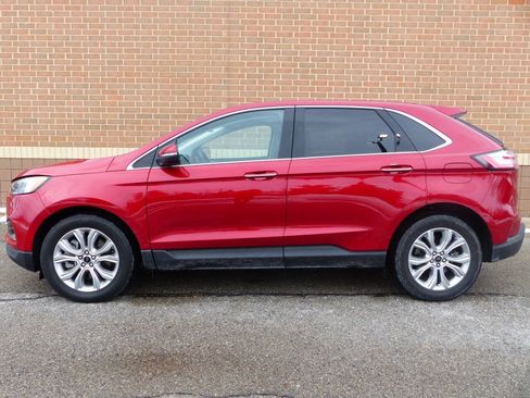 Used 2023 Ford Edge Titanium w/ Equipment Group 301A AWD/4WD image 7