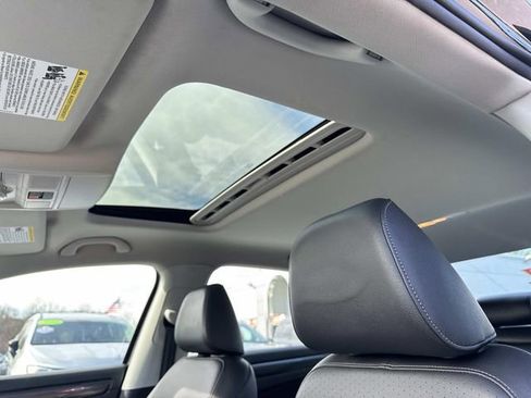 Used 2020 Volkswagen Passat 2.0T R-Line image 18