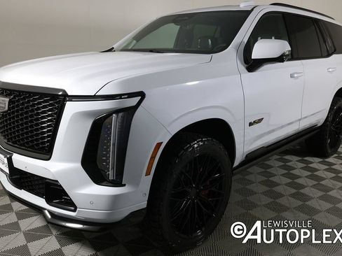 Used 2026 Cadillac Escalade V w/ LPO, ONYX Package AWD/4WD image 9
