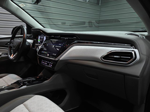Used 2023 Chevrolet Bolt EUV Premier FWD image 13