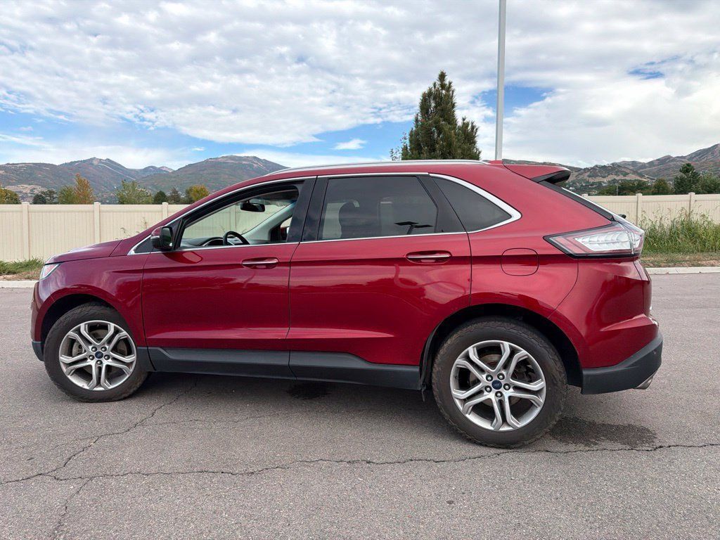 Used 2016 Ford Edge Titanium w/ Technology Package AWD/4WD image 9